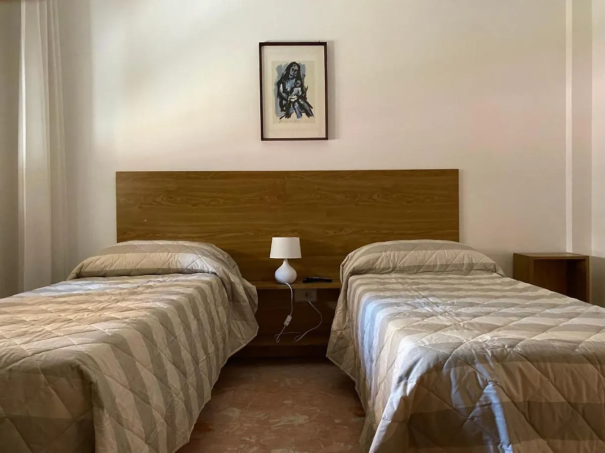 Rene House Apartment Ferrara 0*,