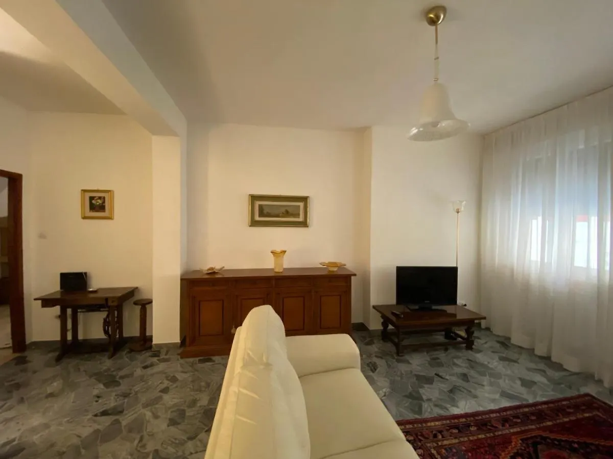 Rene House Apartment Ferrara Italy